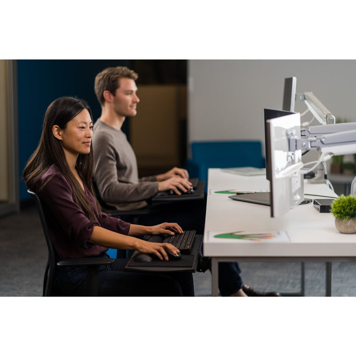EAN 5028252597128 - Kensington K55470EU soporte para monitor 81,3 cm (32") Escritorio Gris imagen 14