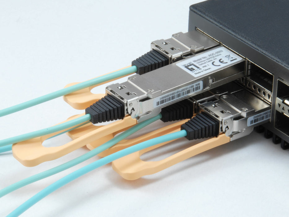 EAN 4015867224144 - LevelOne AOC-0502 red modulo transceptor Fibra óptica 103100 Mbit/s QSFP28 850 nm imagen 3