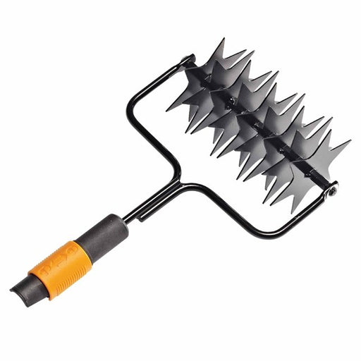 EAN 6411501365248 - Fiskars 1000689 accesorio para herramienta manual de jardinería Rastrillo de jardín Mango Negro Acero imagen 2