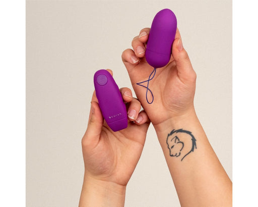 EAN 8555888501375 - B Swish BNAUGHTY CLASSIC UNLEASHED Mini vibrador Ambidextro imagen 2