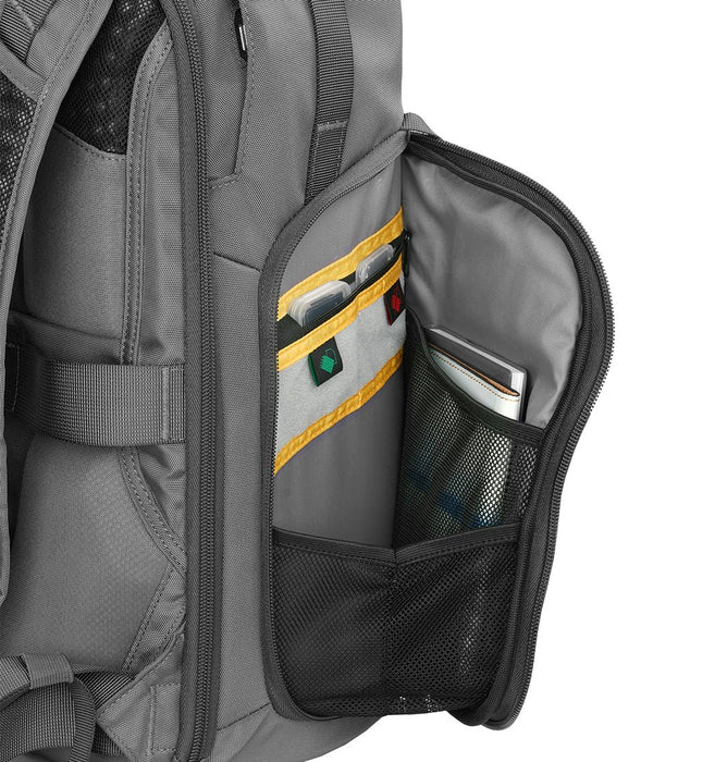 EAN 4719856250236 - Vanguard VEO ADAPTOR R48 GY estuche para cámara fotográfica Mochila Gris imagen 12
