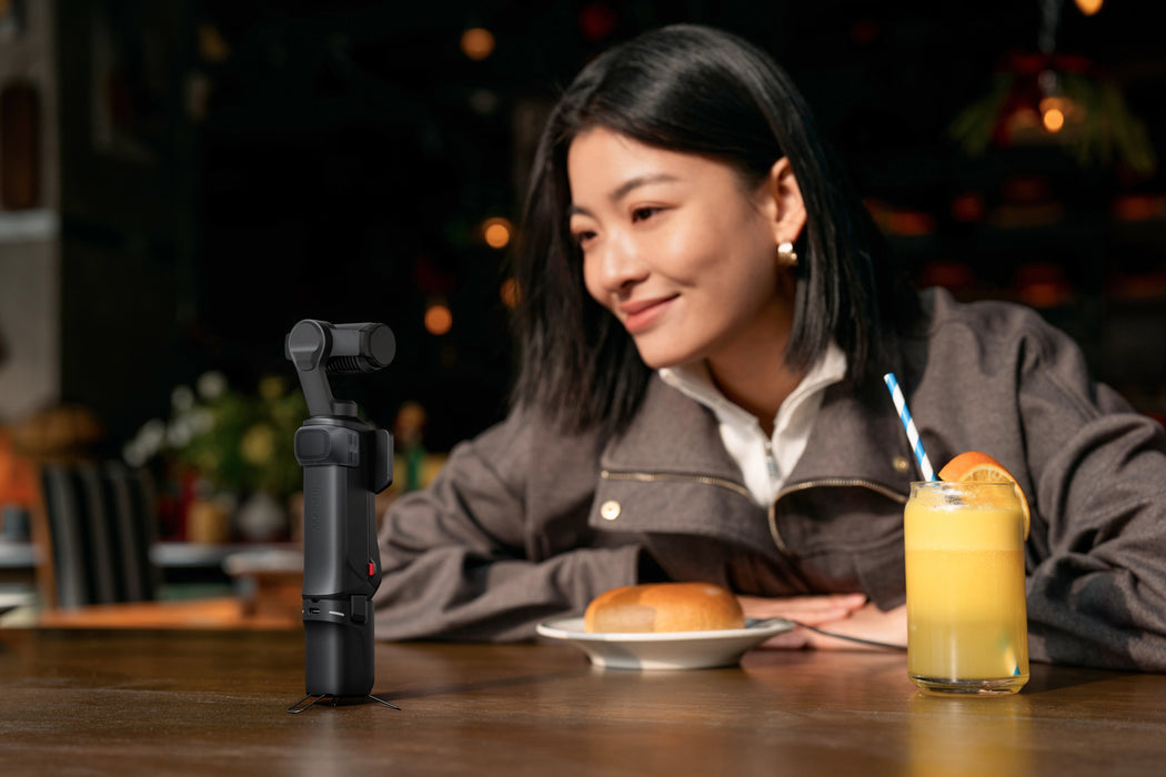 EAN 6942590201792 - Insta360 Luna Ultra Creator Bundle cámara para deporte de acción 200 MP 8K Ultra HD CMOS 25,4 / 1 mm (1 / imagen 13