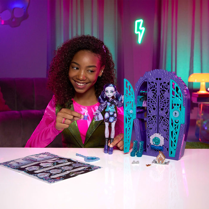 EAN 0194735255436 - Monster High Skulltimate Secrets Twyla imagen 2