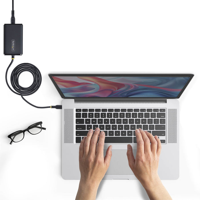 Startech.Com Adaptador De Alimentación Usb-C Con Cable Usb-C De 1 5 M Conector Ca 110-240 V 65 Vatios Europa Negro