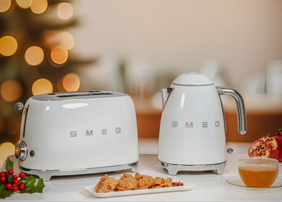 EAN 8017709231057 - Smeg TSF01WHEU tostadora 6 2 rebanada(s) 950 W Blanco imagen 17