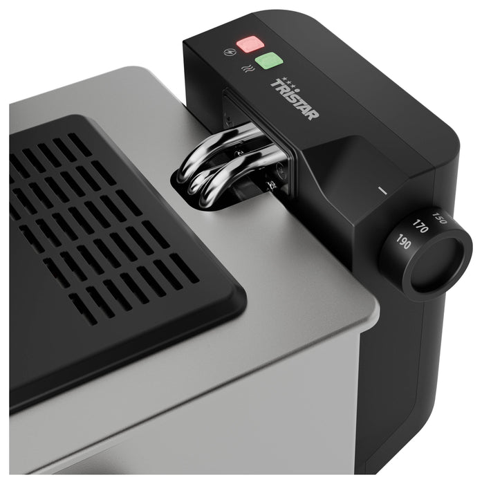 Freidora Tristar Fr-9338, 3l, Acero Inoxidable, Color Negro