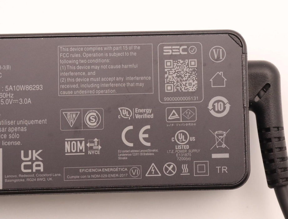 EAN 5715063427040 - Lenovo 5A10W86293 adaptador e inversor de corriente Interior 45 W Negro imagen 5