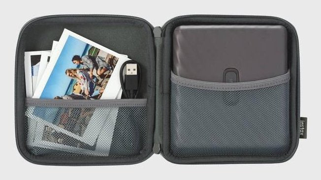 EAN 8720094753355 - Fujifilm 70100162647 accesorio o pieza de recambio para impresora/escáner Estuche protector 1 pieza(s) imagen 2