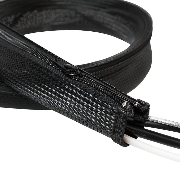EAN 4052792033557 - LogiLink KAB0049 pasacables Negro imagen 1