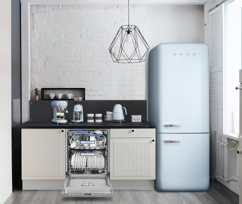 EAN 8017709317980 - Smeg CGF11PBEU molinillo de café 150 W Azul, Transparente imagen 7