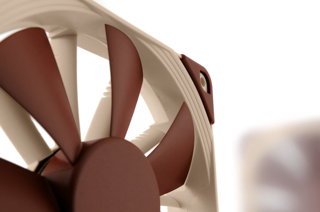 EAN 9010018100273 - Noctua NF-F12 Carcasa del ordenador Ventilador 12 cm Beige, Marrón imagen 5