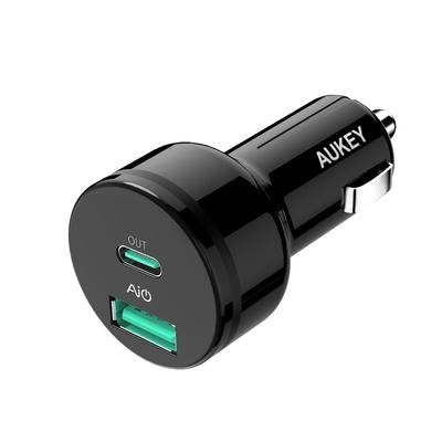 Cargador Aukey Cc-Y7  De Dispositivo Móvil Universal Negro Encendedor De Cigarrillos Interior
