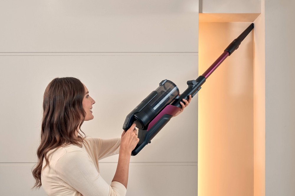 Hoover Hf610hx 011 Vacuum Cleaner, Handstick, Cordless, Operating Time 40 Min, Dust Container 0.7 L, Black