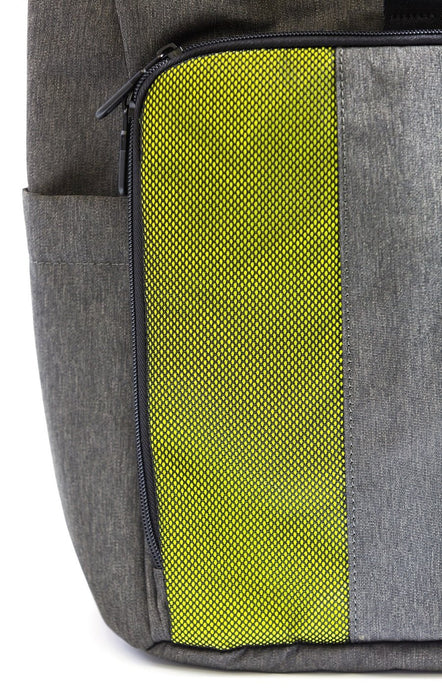 EAN 8719325845570 - Ninebot by Segway AA.00.0010.52 maletines para portátil 39,6 cm (15.6") Mochila Gris, Amarillo imagen 2