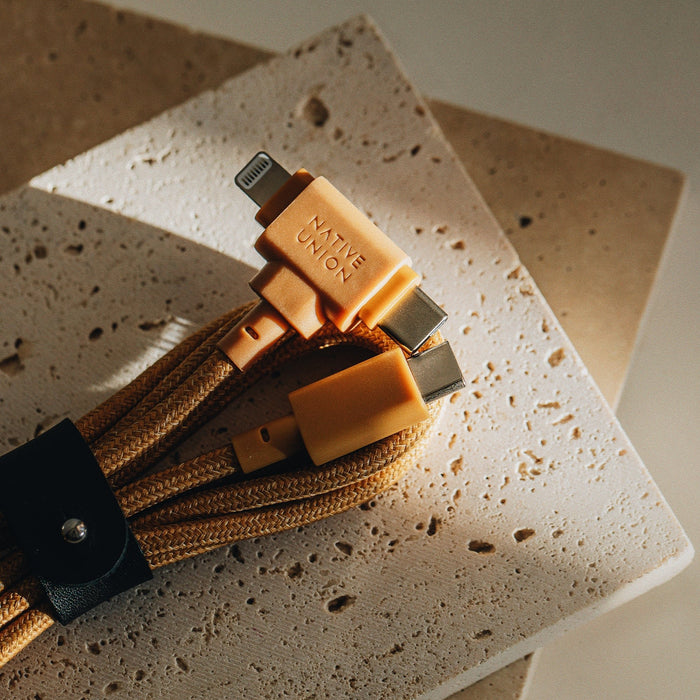 EAN 4895200448389 - Native Union Belt Cable Duo cable USB 1,5 m USB C USB C/Lightning Amarillo imagen 6