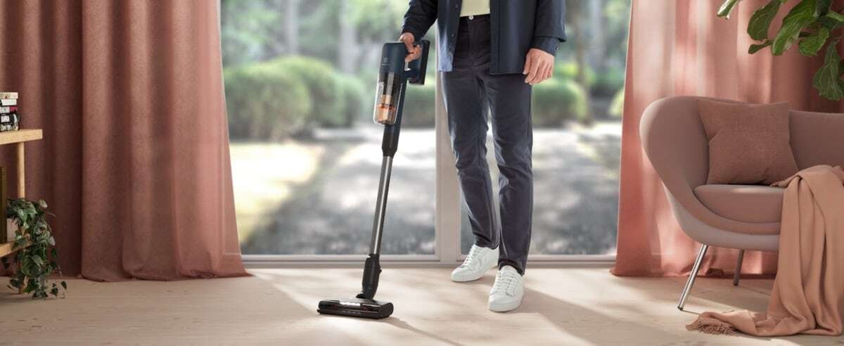 Aspiradora  Electrolux Ep71b14wet Escoba Eléctrica Aspiradora Escoba Batería Seca Y Húmeda Sin Bolsa 0,3 L Azul