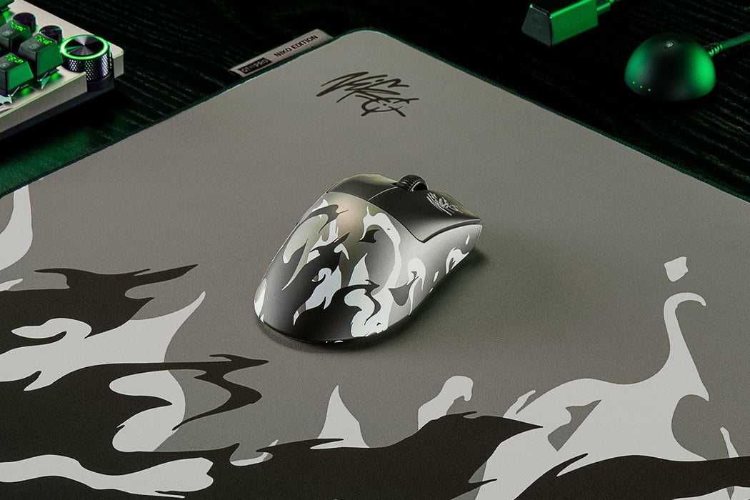 EAN 8887910085516 - Razer DeathAdder V4 Pro ratón Juego Mano derecha USB Tipo C Óptico 45000 DPI imagen 2