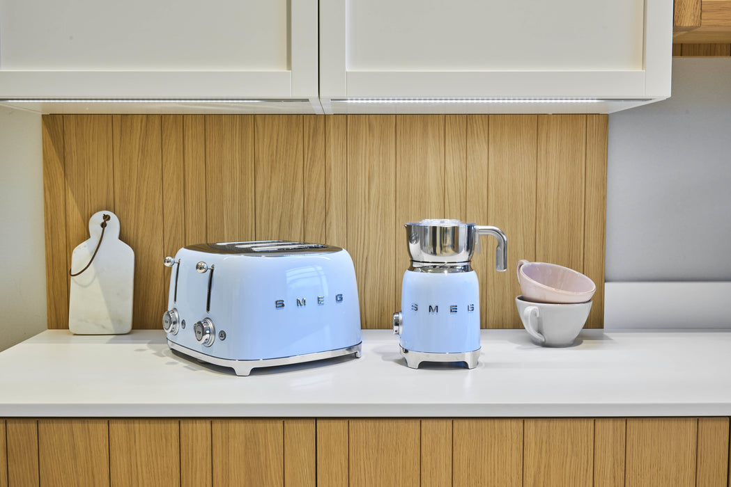 EAN 8017709263379 - Smeg TSF03PBEU tostadora 6 4 rebanada(s) 2000 W Azul imagen 6