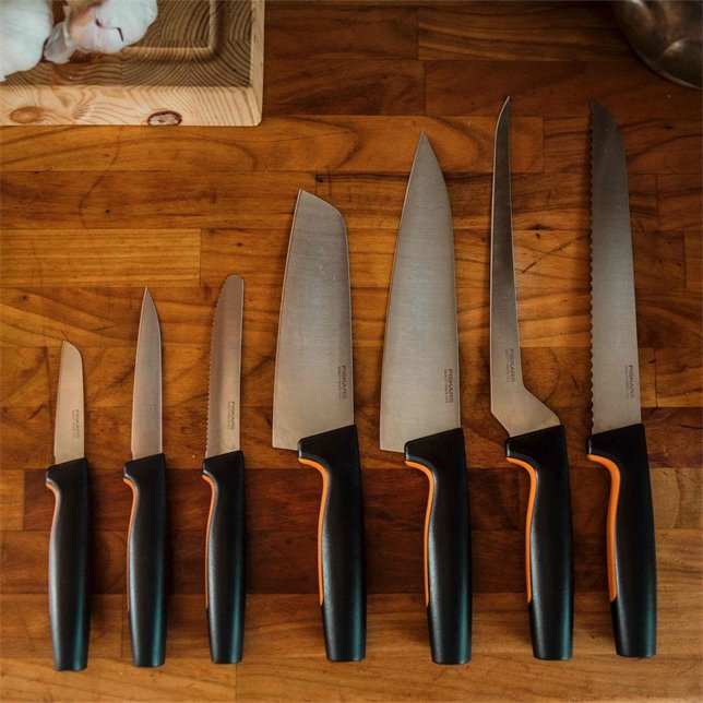 EAN 6424002012818 - Fiskars 1057536 cuchillo de cocina Acero inoxidable 1 pieza(s) Cuchillo Santoku imagen 5