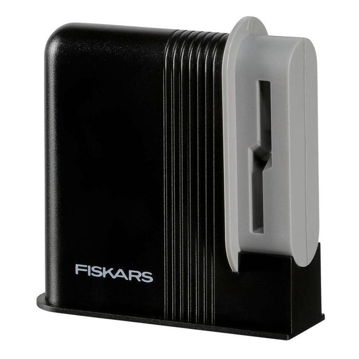 Fiskars Clip - Sharp Scissors Scharpener