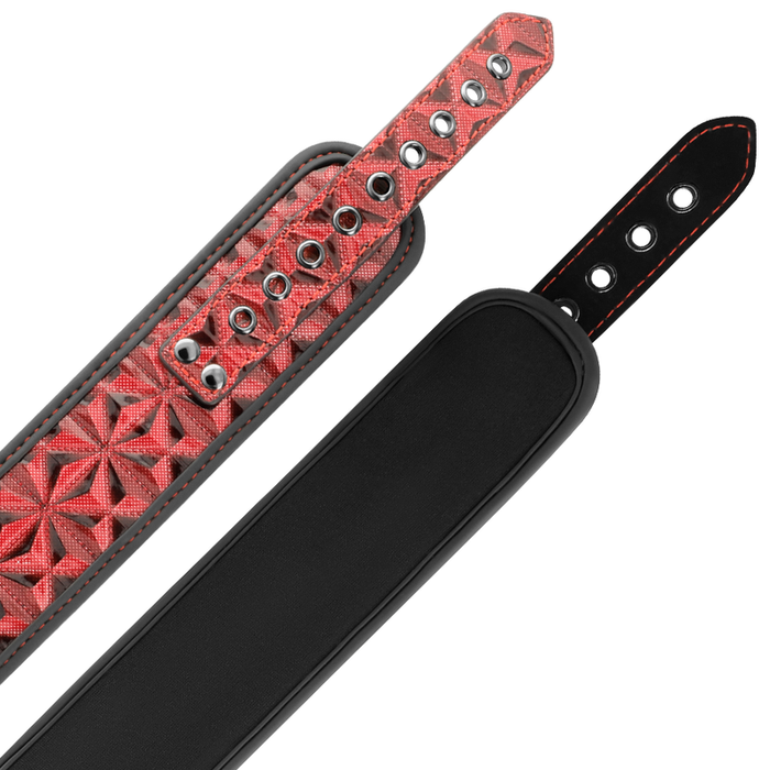 Begme - Red Edition Collar Con Cadenas Y Pinzas Pezones Con Forro De Neopreno