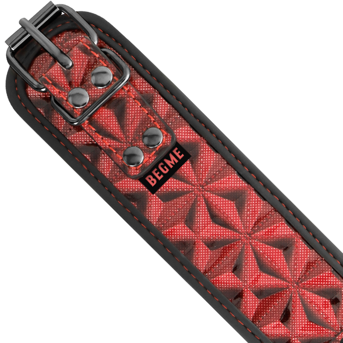 Begme - Red Edition Collar Con Cadenas Y Pinzas Pezones Con Forro De Neopreno