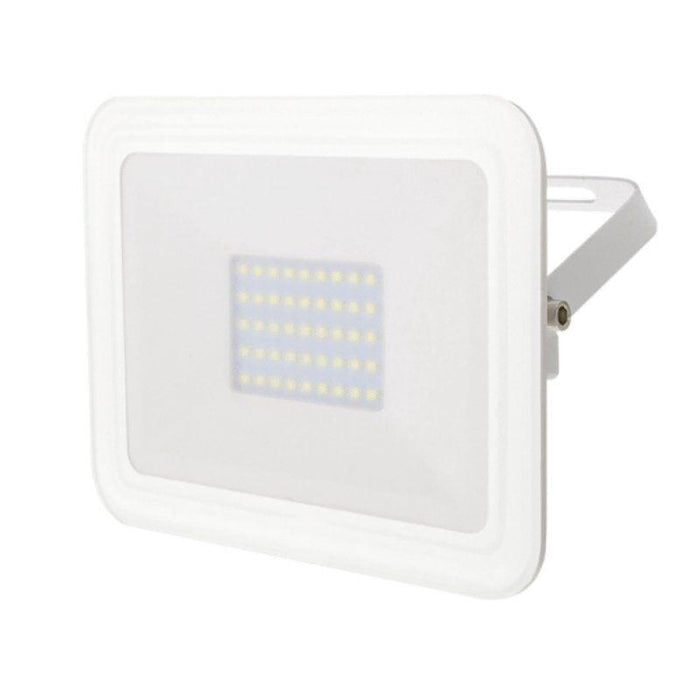 Proyector De Luz Iglux 951230-F Potencia 30w 1800 Lúmenes 5500 K Ángulo De Apertura 110